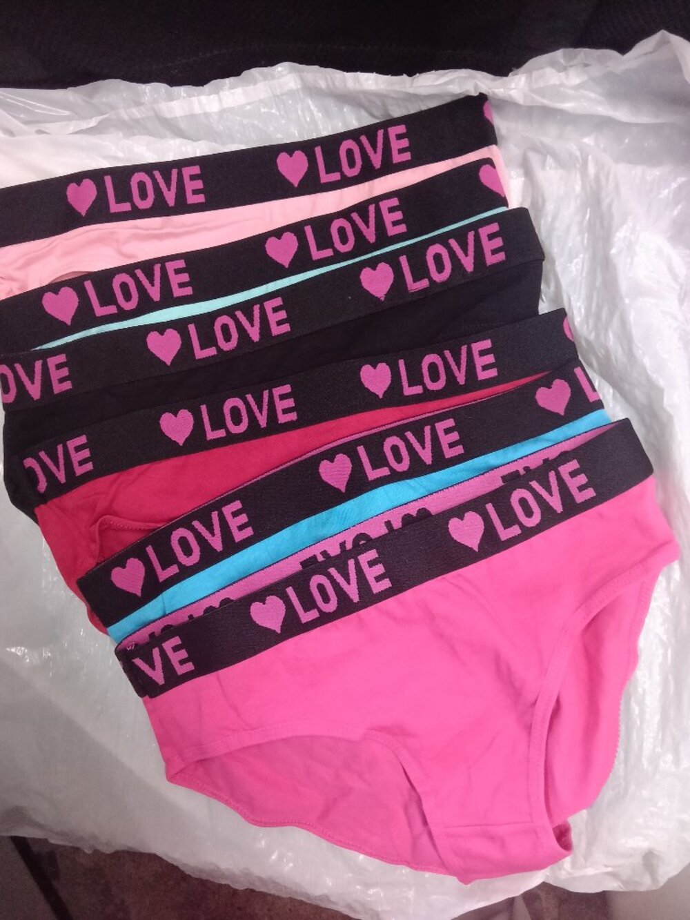 NWT WOMENS "LOVE" BRIEF PANTIES 6 PACK